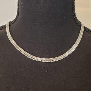 Priemer Designs Silver toned Herringbone Chain Necklace